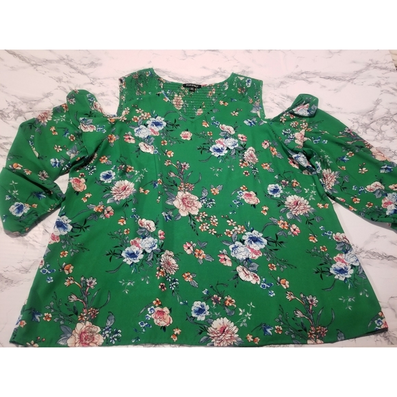 Roz & Ali Tops - 💘 Roz & Ali Dressbarn Floral Cold Shoulder Blouse